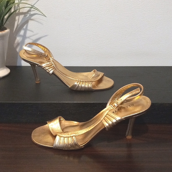 Ellen Tracy sandals